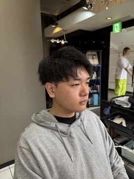アイズ 海老名(AIZU) ショートアップバング　メンズショート　海老名カット　眉カット