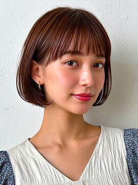 ロティー(loty) ショートボブ 耳掛け 大人ボブ ひし形シルエット 20代30代