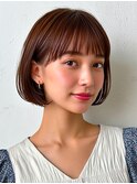 ショートボブ 耳掛け 大人ボブ ひし形シルエット 20代30代