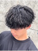 波巻きパーマツイストスパイラルパーマ緩めメンズ縦落ちパーマ