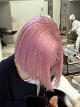 パステルピンクホワイトピンクペールピンクトリプルカラーボブ