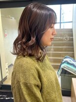 オーシャン(Ocean)&nbsp;ミディアムパーマ 顔周りカット ブラウンカラー 艶髪 20代 30代