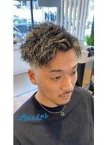 アメラボ 平針店(AmeLab)&nbsp;【AmeLab】ツイストスパイラルパーマ×金メッシュ