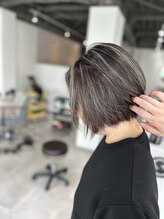 Q.白髪ぼかしはどのくらいで効果が出るのか？［白髪ぼかし/縮毛矯正/白髪染め/白髪/髪質改善/中央林間］