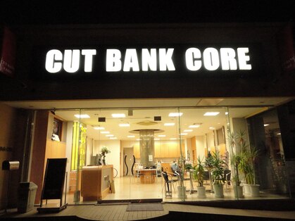 カット バンク コア(CUT BANK CORE)の写真