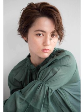 アンティ(ANTI) 抜けショートパーマ