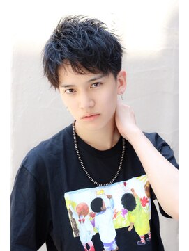 ネイビー(NAVY) 無造作ショートレイヤー ソフトツーブロック 社会人大人ヘア