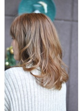 キャンパス(CANPUS) ベージュ　ミルクティカラー　セミロング【藤枝/藤枝駅】