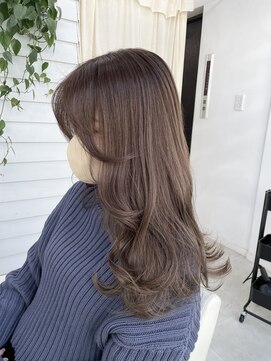 ジゼル 博多筑紫口店(GiseL) 透明感ベージュ【博多駅筑紫口】@halu_the_world