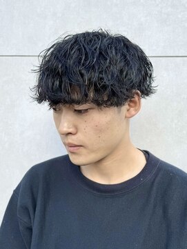 エルモ(ELMO.) 爽やか 波巻きパーマ 刈り上げマッシュスタイル