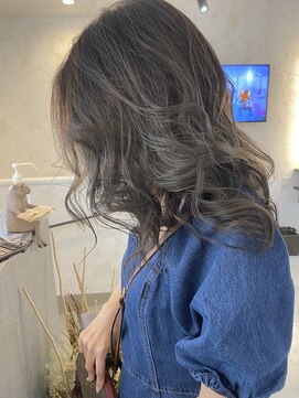 プルメリアドット(Plumeria.) グレージュ