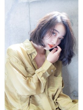 ジェニーバイメノン(JENNIE by Menon) 黒髪　アッシュブラウン大人ボブ×無造作ウェーブ　前髪