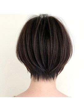 リル バイ ジルブラン(Lil by JIL BLAN) 前髪 こなれミディ イメチェン 韓国マッシュ ウェーブパーマ