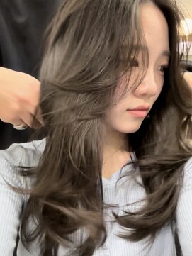 シティ(CITY) フェイスレイヤー ロングレイヤー レイヤーカット かきあげヘア