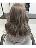 艶感透明感抜群 メイク映えもする ミルクティーベージュ