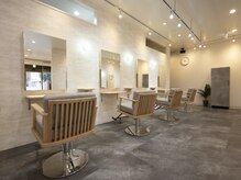 アグ ヘアー ルー 都賀店(Agu hair Lou)
