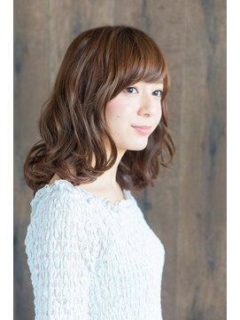 ビバーチェ(Vivace) 大人可愛いうるツヤカール