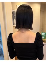 ブラウン (BROWN)&nbsp;タイトな切りっぱなしボブ