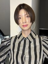 ドロップ(drop)&nbsp;モードなセンターパートショートカット　【表参道　青山】