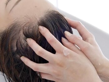 サロン ド ボーテ リアン(salon de beaute Lien)の写真/【話題☆ミルボン取扱い】極上のひとときに癒されながら、頭皮から健康に!エイジングケアにも効果的◎