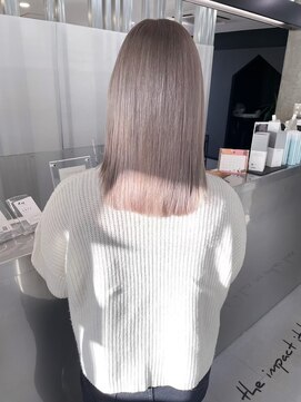 キング 心斎橋店(K!ng) ハイライトカラーミルクティーベージュレイヤーカット