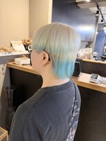 派手髪・ハイトーンカラー・デザインカラー・ブリーチ専門美容室&nbsp;ホワイトカラーグリーンカラーブルーカラーデザインカラー
