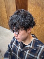 コモレビ(komorebi)&nbsp;【山本智文】ツイストスパイラルパーマメンズマッシュ