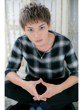 美容室 ファクト(fact) ハイトーンの束感マッシュa