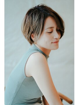 ジラフ(giraf) 柔らかショートボブ