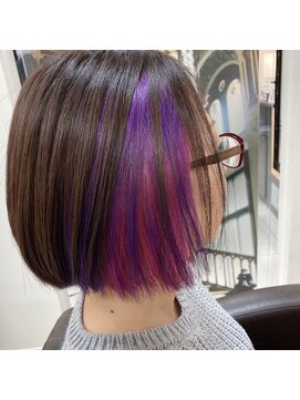 アールモンドヘア新世界 切りっぱなしボブインナーブリーチ