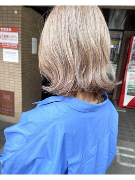 ゼン(ZEEN) 【ケアブリーチ/ミルクティーボブ】ZEEN 山内　潤@20代30代