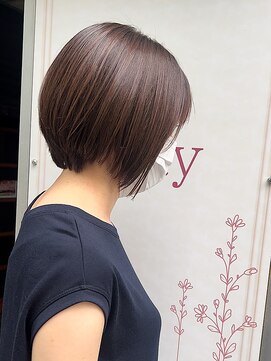 クレイ(Clay) 大人可愛いショート