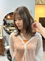 チャプター 問屋町(chapter)&nbsp;ブリーチなしオリーブグレージュ顔まわりレイヤーカット韓国ヘア