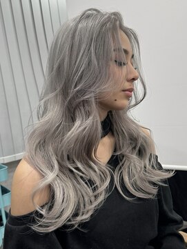 ロウル 渋谷(LOWRL) 海外風ヘア/silver/ブリーチ