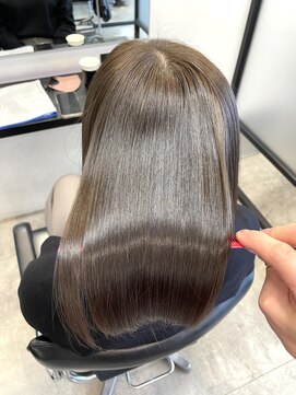 サロウィン 池袋(SALOWIN) オリーブベージュ × 髪質改善 × 美髪ストレート #320