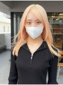 ○ペールベージュ　ピンク　オレンジ　ブリーチ　赤髪　レイヤー