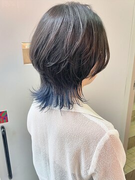 キューズ クラブ(cuz KLUB) ショートウルフインナーカラーブルー