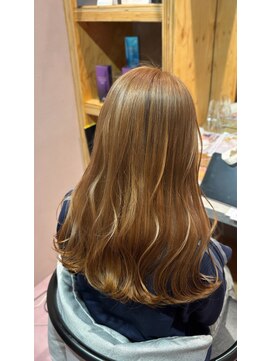 ベルタバイメルク(belta by merc.) ダメージレスブリーチミルクティーベージュ12.25小顔