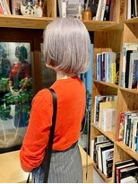 ザレミー(THE REMMY)&nbsp;マッシュボブ/前上がりボブ/ハイトーンカラー/グレージュ