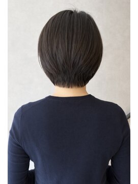 ヴィサージュメゾン(VISAGE maison) 大人女性の品格くびれショートボブ