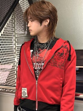 ラッドルーム(LAD ROOM.) ウルフカット/センターパート/シースルーマッシュ/ブラウン