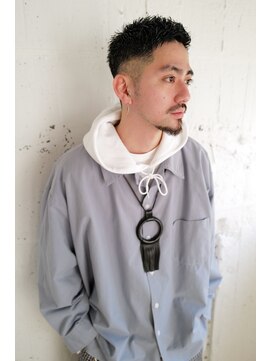 オムズ(OM's) OM's × フェードカットベリーショート