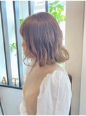 ミルクティーベージュ/外ハネ/切りっぱなしボブ