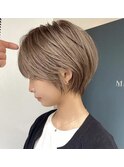 ヘーゼルナッツ ベージュ ショート 小顔