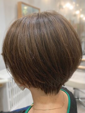 グラッシー センター北店(GLASSI) 【脱白髪染めハイライト】★ピンクベージュ★ショートボブ