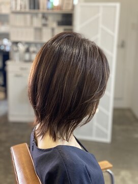 ツムグ 代官山店(TUMUGU) 30代40代50代ミルクティーアッシュチョコレートショートヘア