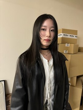 ノラ シブヤ(NORA) ブルーブラック/レイヤーカット/韓国レイヤー