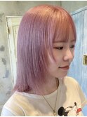 ピンクベージュ丸みショートボブマッシュショートくびれショート