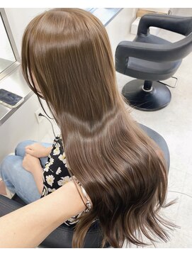 ジーナ 新宿(Zina) ブリーチなし/透明感カラー/グレージュ/レイヤーカット/韓国ヘア