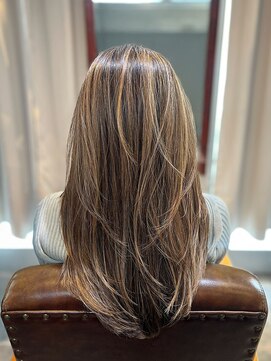 バロックトーキョー(BAROQUE TOKYO) 外国人風ハイライト/バレイヤージュカラー【表参道原宿美容室】